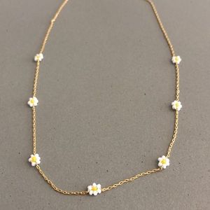 Madewell beaded daisy detail necklace